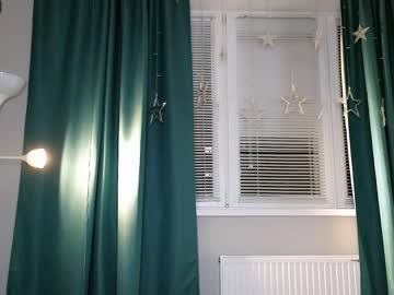 webcam girl small_blondee live cam image #5703633