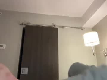webcam man akwild1 live cam image #5790394