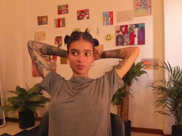 webcam girl alone_together_ live cam image #1374025