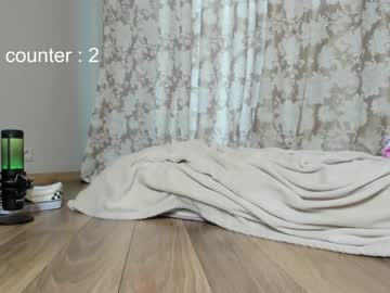 webcam girl honey_sunshine live cam image #3816858