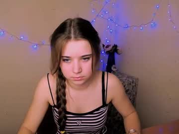 webcam girl lolalov_ live cam image #985240