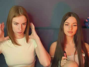 webcam girl wet_peachs live cam image #1287351
