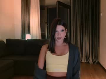 webcam girl bitter_moon live cam image #5364384