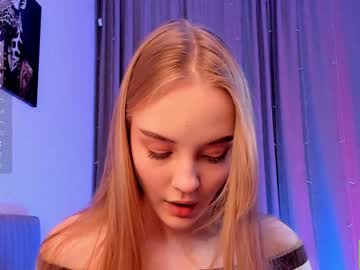 webcam girl lissa_meooow live cam image #6365117