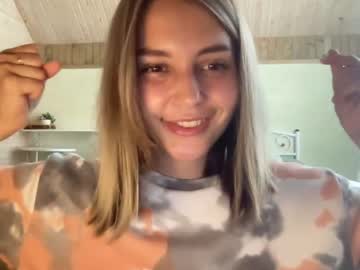 webcam girl oooops__ live cam image #2118081