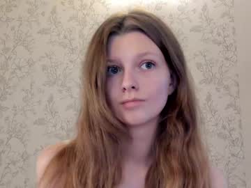 webcam girl alainaestrada live cam image #5547860