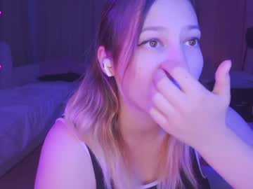 webcam girl aveksmr live cam image #2781769
