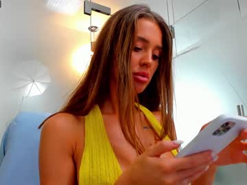 webcam girl anyarayne live cam image #5204544