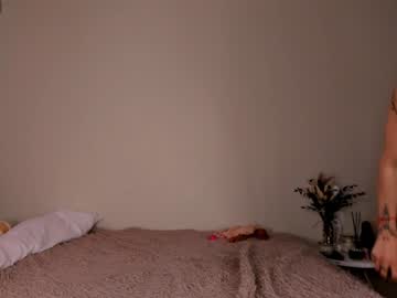 webcam girl nica_nee live cam image #5813330