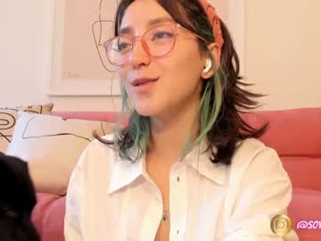 webcam girl maxinegh_ live cam image #2020585