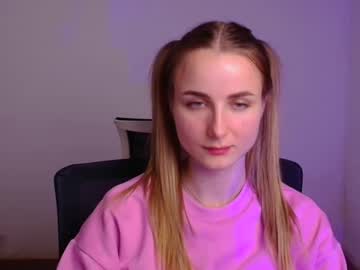 webcam girl milly_liss live cam image #7041095