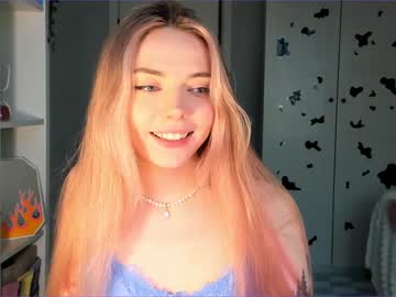 webcam girl thisisamelia live cam image #4383582