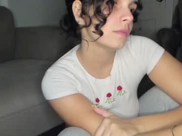 webcam girl lilbeccaxo live cam image #4387143