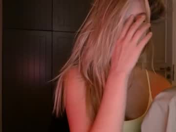 webcam girl bitter_moon live cam image #3999011