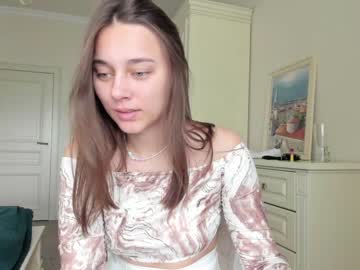 webcam girl eleonora_linn live cam image #2282758