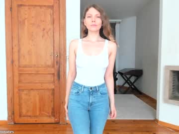 webcam girl giveyouelevenminutes live cam image #2692152