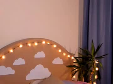 webcam girl linellali live cam image #2723230
