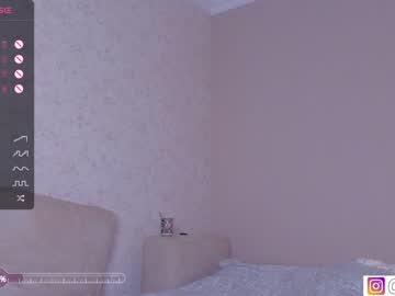 webcam girl bzzzme live cam image #5695948