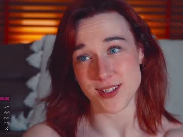 webcam girl emily_fox_official live cam image #4262985