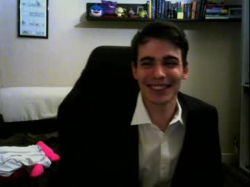 webcam man dumbnerd3 live cam image #2493950