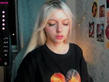 webcam girl dumnbbylucifer live cam image #679207