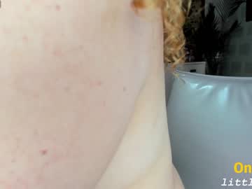 webcam girl little_izzi live cam image #6369531