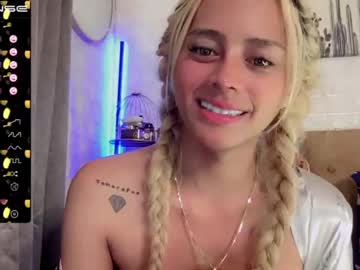 webcam tranny xmonstrouscockivy live cam image #3672279