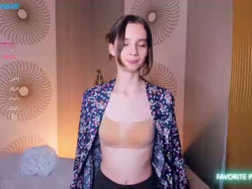 webcam girl happiness_call live cam image #4311993