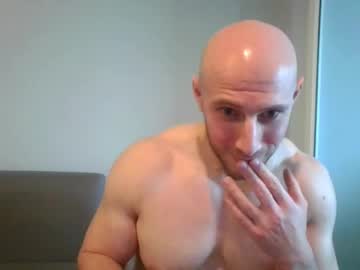 webcam man baldyboyy live cam image #7081794
