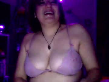 webcam girl aromatisse1117 live cam image #1146782