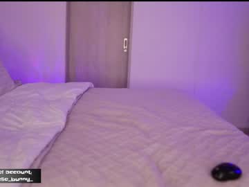 webcam girl amelie_bunny_real live cam image #5237292