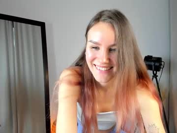 webcam girl clare_ff live cam image #7090302