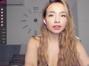 webcam girl miolimm live cam image #1492137