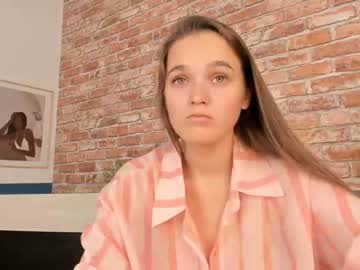 webcam girl alexispeters live cam image #2456560