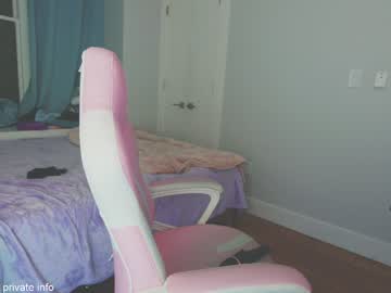webcam girl aynmarie live cam image #4899807