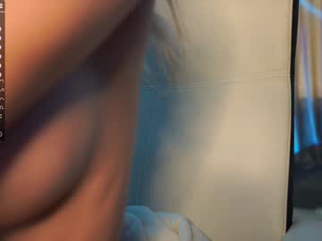 webcam girl xoxo_emma live cam image #1233662