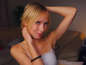 webcam girl shelleybuss live cam image #7033508