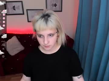 webcam girl yolandi_toit live cam image #2229160