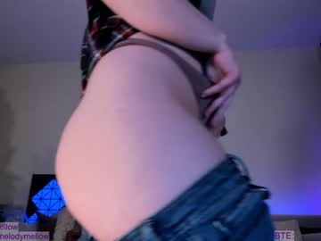 webcam girl in_tune live cam image #913065