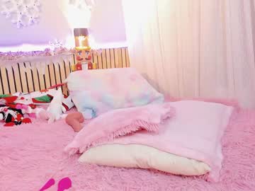 webcam girl little_effy18 live cam image #5947035