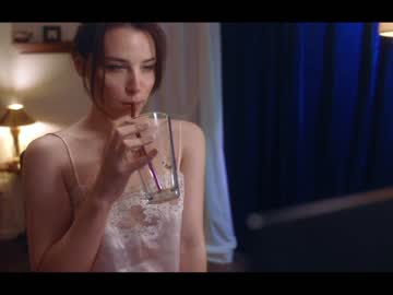 webcam girl cinnabelle live cam image #1308403