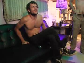 webcam man hollandhousestudios live cam image #1619851