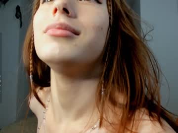 webcam girl margarethowell live cam image #5642377