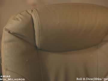 webcam girl mia_milagros live cam image #3877888