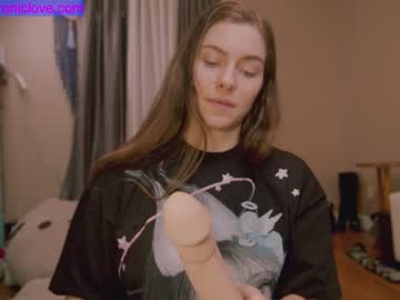 webcam girl chroniclove live cam image #3634209