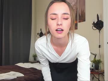 webcam girl mandy_amour live cam image #3839710