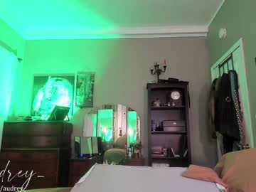 webcam girl audrey_ live cam image #2439169