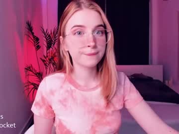 webcam girl pocketrocket_ live cam image #688808