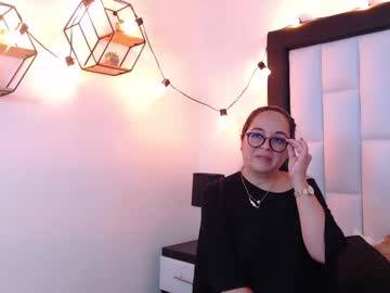 webcam girl madisonfosterr live cam image #2711548