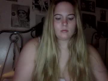 webcam girl meganxoxo60532 live cam image #4158350